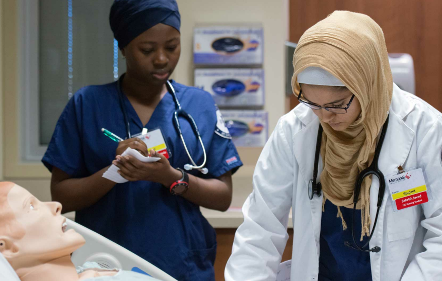 Top Scholarships to Study Nursing for International Students in the USA